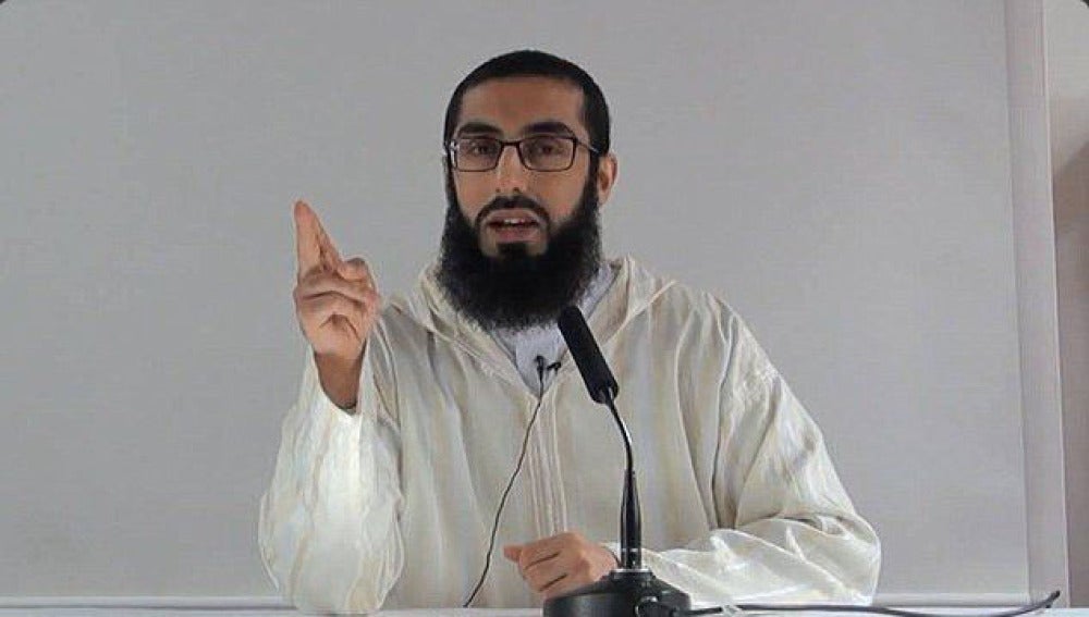 Ali Hammuda, imán de una mezquita de Cardiff, Reino Unido