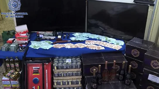 Alimentos y pertenencias recuperdas Alimentos y pertenencias recuperdas