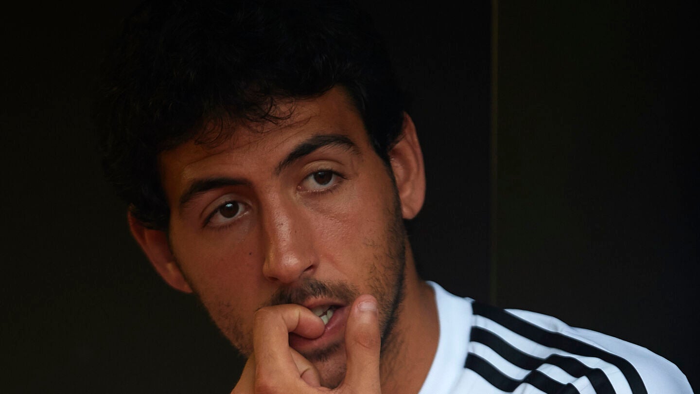 Parejo, apartado del entrenamiento del Valencia CF
