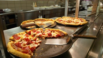 Imagen de archivo de pizzas.