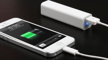 Móvil con batería externa Power Bank