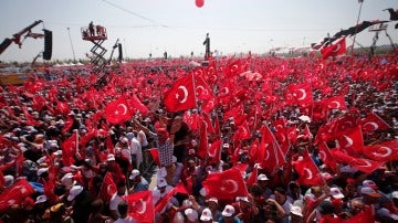 Manifestación en Estambul en apoyo a Erdogan.