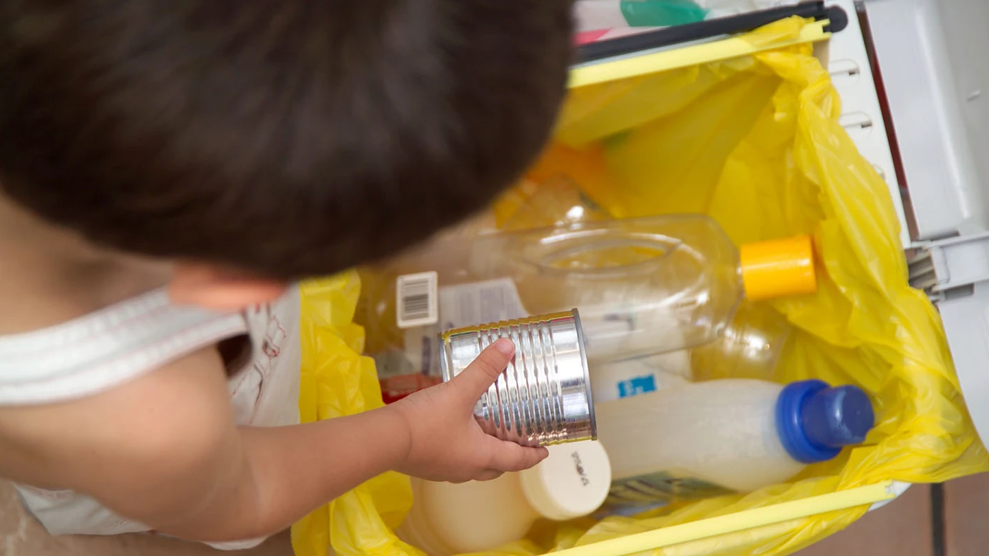 Reciclaje de envases en casa Reciclaje de envases en casa