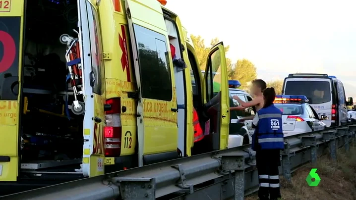 Un joven conduce tres kilómetros sin percatarse de que había perdido a su acompañante