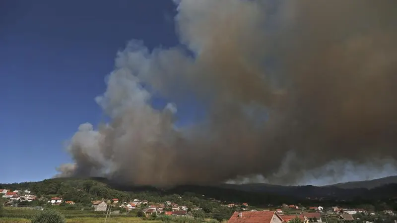 Incendio en el sur de Galicia