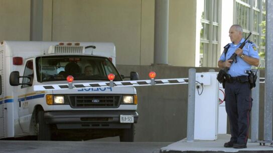 Polic&iacute;a Canad&aacute;