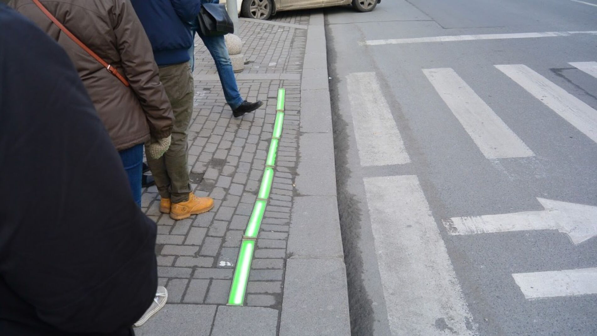 Semáforo en el suelo