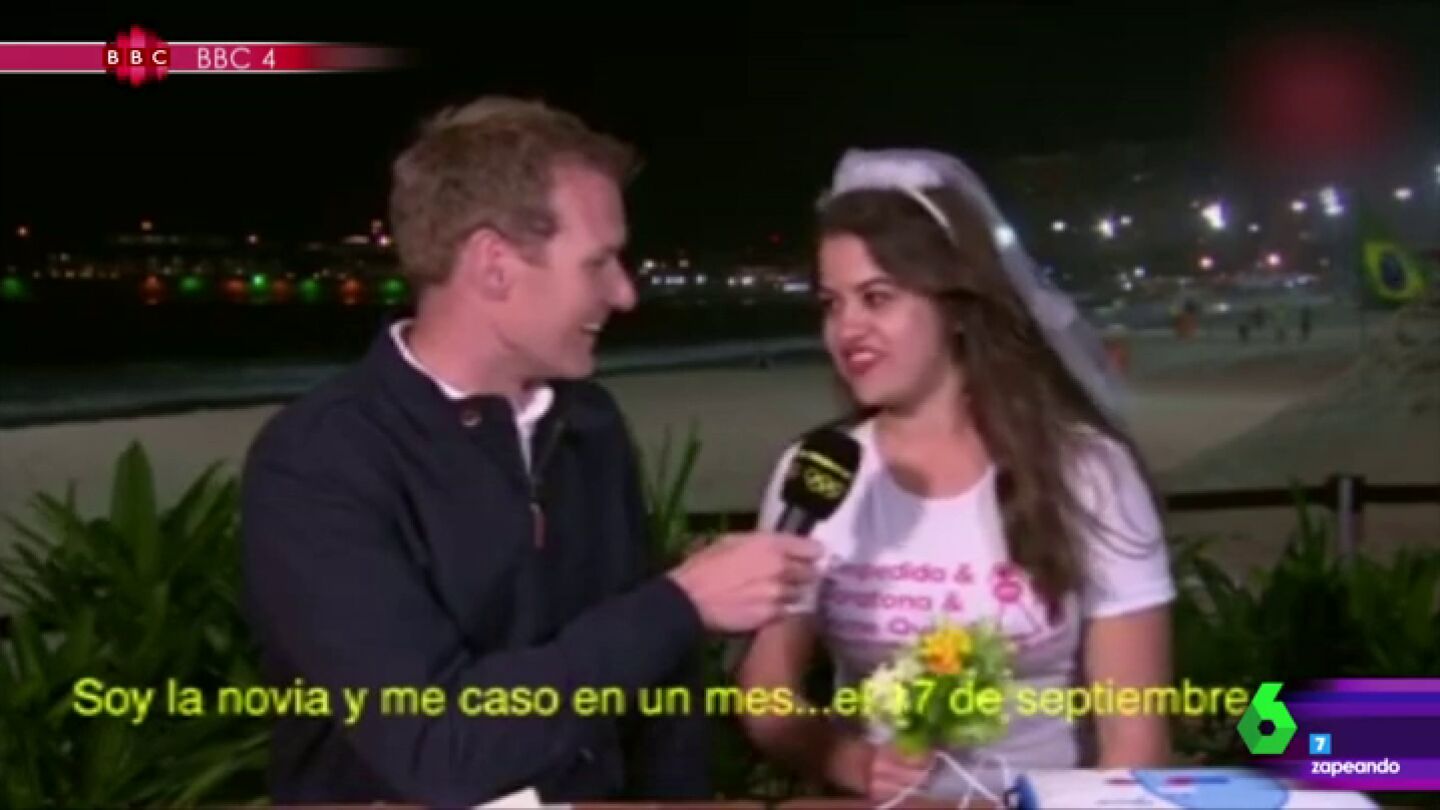 Frame 49.294914 de: Una despedida de soltera se cuela en pleno directo de la BBC desde los JJOO de R&iacute;o
