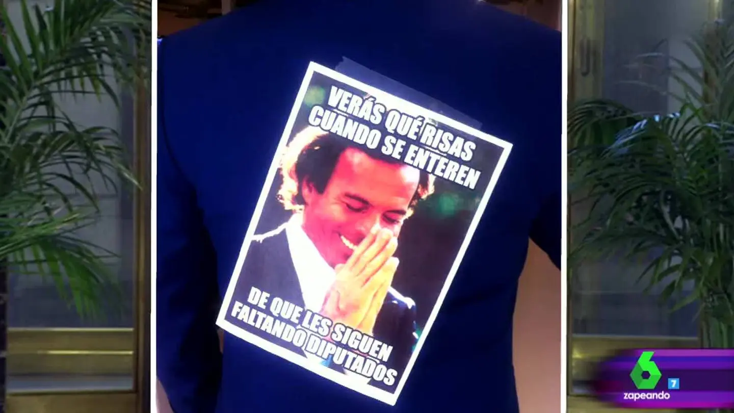 ¿Qué ''leva' Albert Rivera en la espalda? ¿Qué ''leva' Albert Rivera en la espalda?