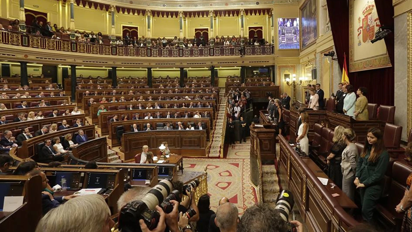 Sesión constitutiva del Congreso de los Diputados Sesión constitutiva del Congreso de los Diputados
