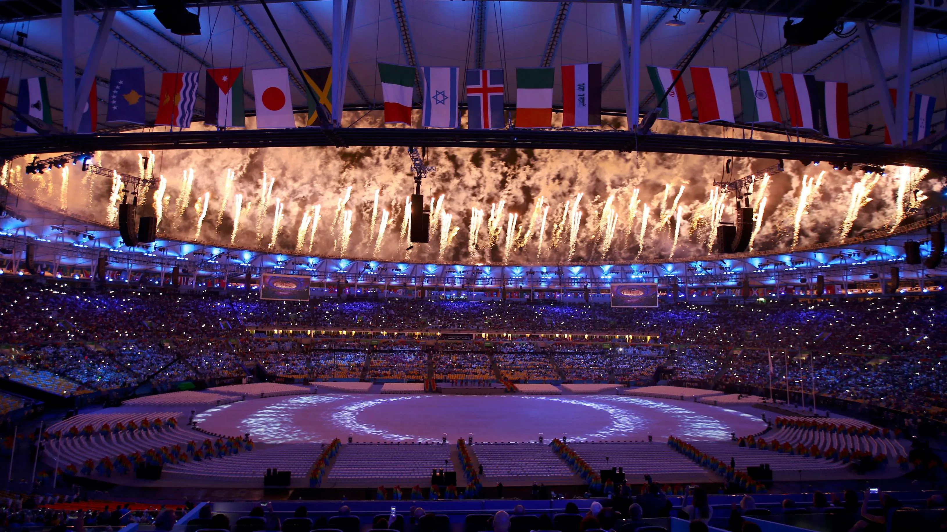 Los fuegos artificiales, protagonistas en la ceremonia de clausura de los Juegos Olímpicos