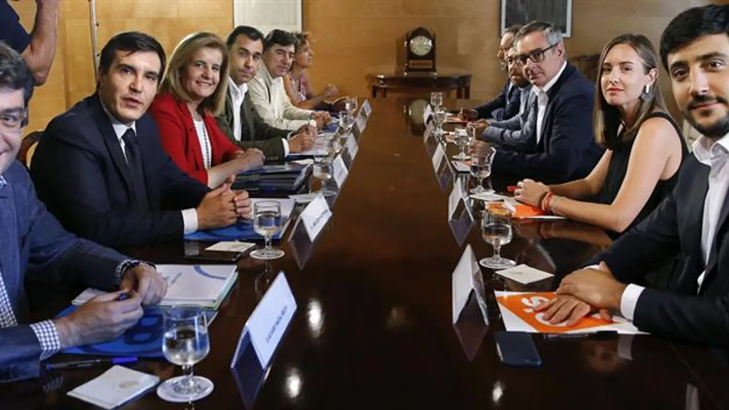 Reunión entre PP y Ciudadanos Reunión entre PP y Ciudadanos