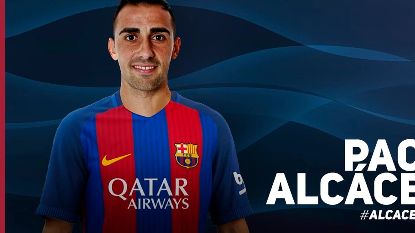 Alcácer, con la camiseta del Barcelona Alcácer, con la camiseta del Barcelona