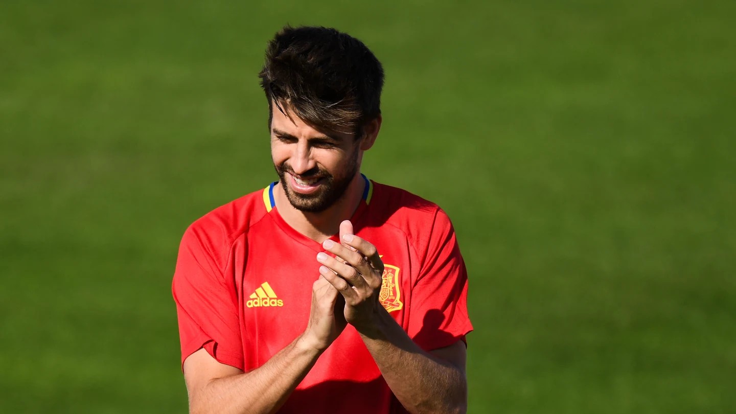 Gerard Piqué en un entrenamiento con España. Gerard Piqué en un entrenamiento con España.