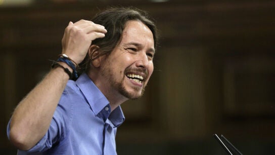 Pablo Iglesias, a Mariano Rajoy: "Es mentira que vayan a combatir la corrupci&oacute;n; ustedes lo son, est&aacute; en sus genes"