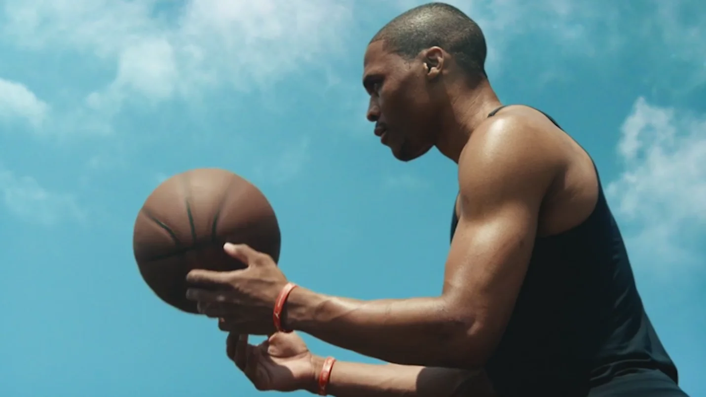 Russell Westbrook, en un anuncio Russell Westbrook, en un anuncio