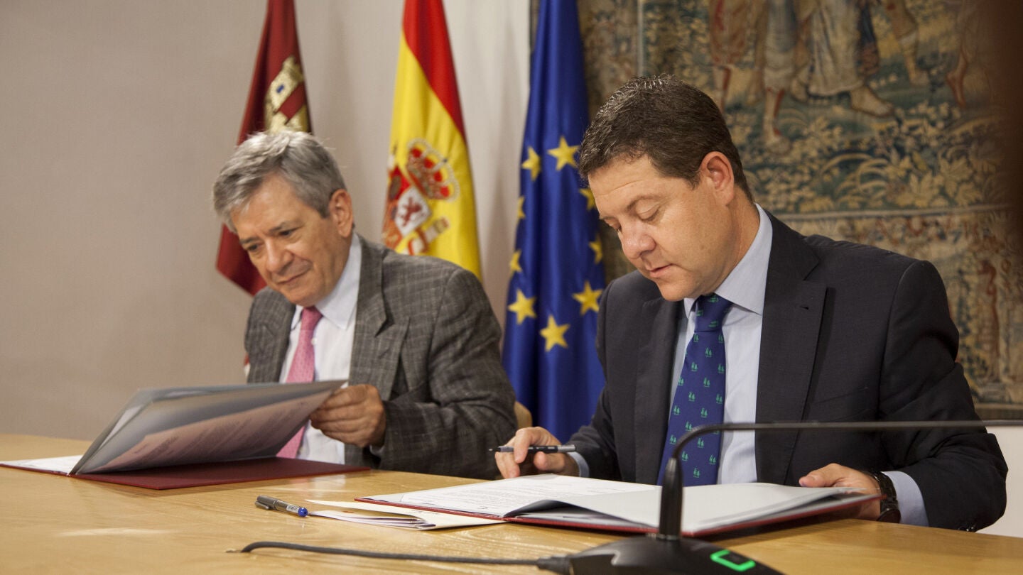 Emiliano Garc&iacute;a-Page: "Pueden cambiar las cosas tras las elecciones vascas o gallegas"