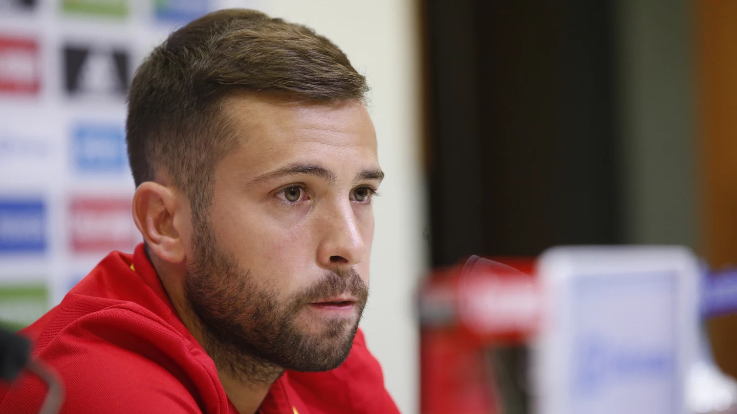 Jordi Alba apoya a Diego Costa tras sus polémicas declaraciones en el partido ante Bélgica. Jordi Alba apoya a Diego Costa tras sus polémicas declaraciones en el partido ante Bélgica.