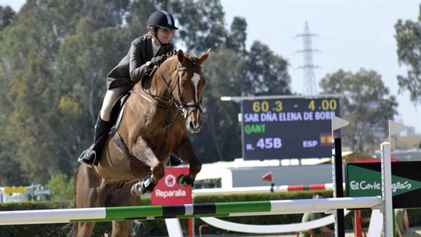 La infanta montando a caballo en el Real Club Pineda La infanta montando a caballo en el Real Club Pineda