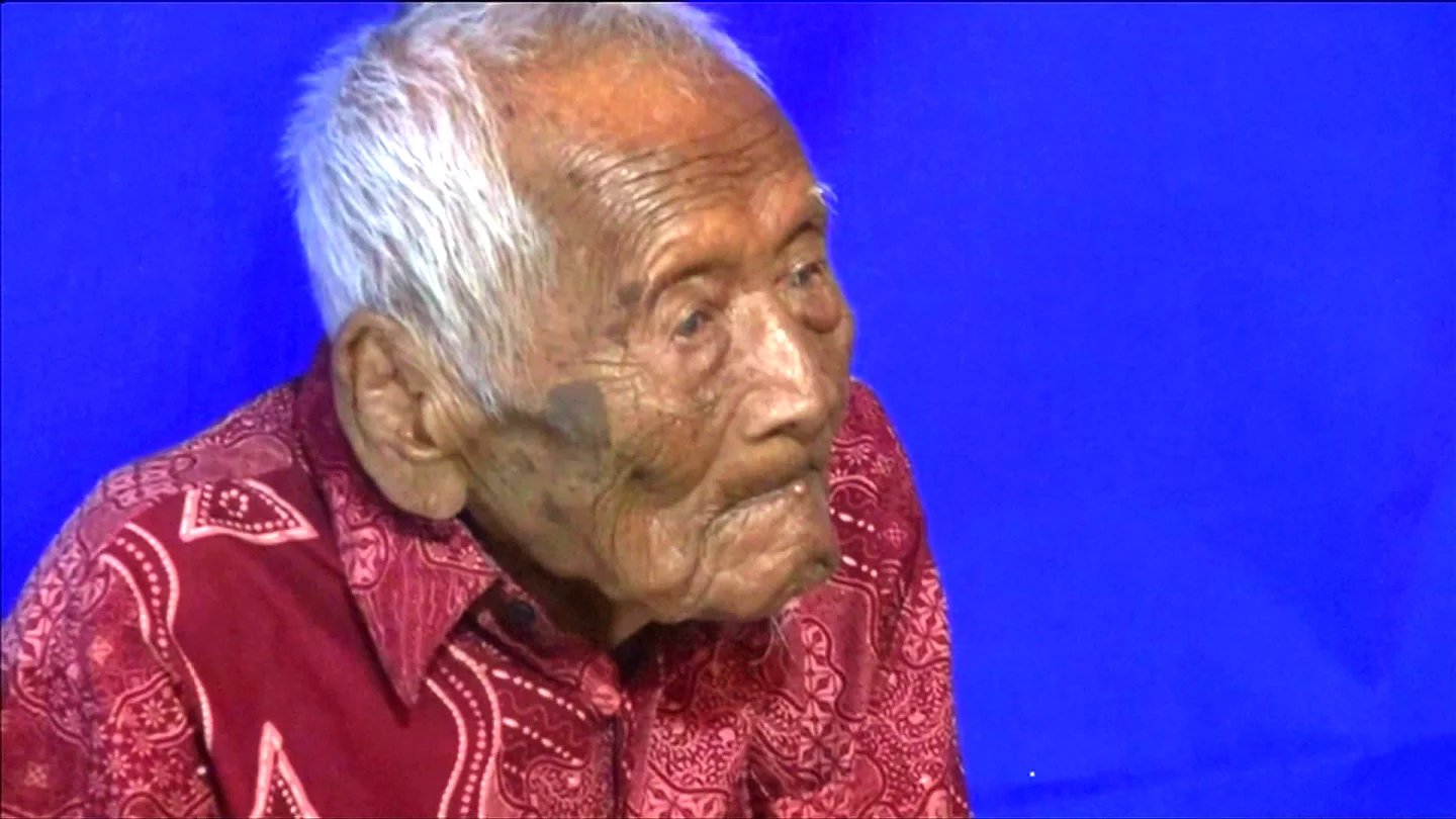 Mbah Gotho, el hombre más viejo del mundo Mbah Gotho, el hombre más viejo del mundo