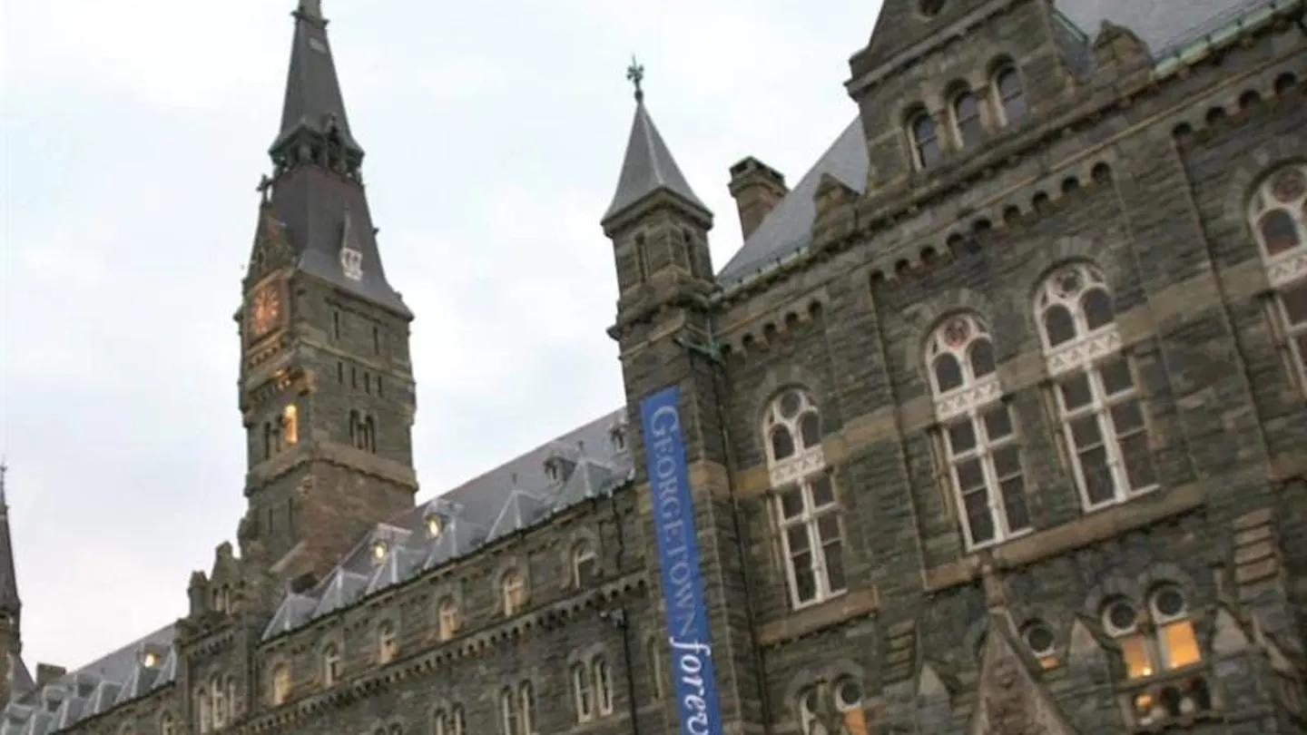 Fachada exterior de la Universidad de Georgetown, en Washington, Estados Unidos Fachada exterior de la Universidad de Georgetown, en Washington, Estados Unidos