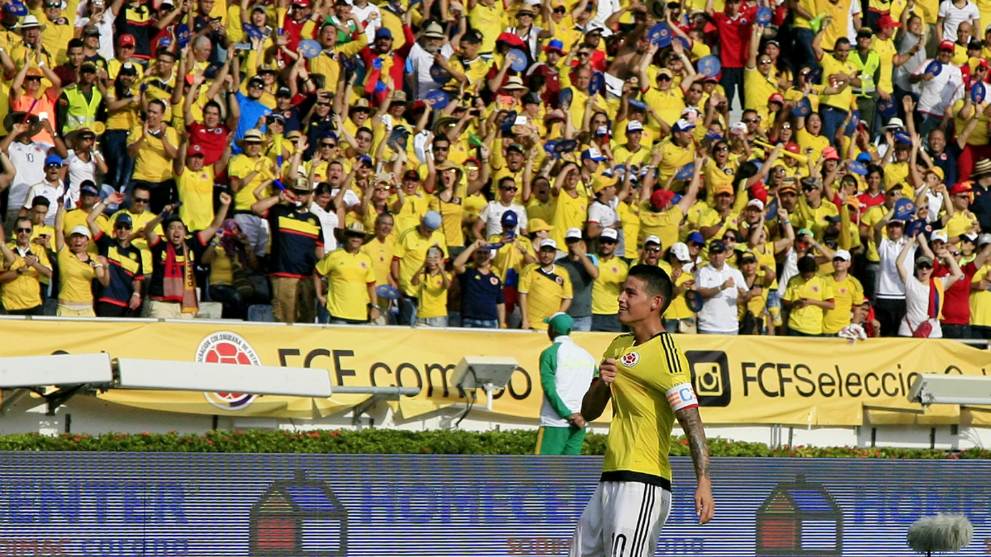 James celebra un gol con Colombia James celebra un gol con Colombia