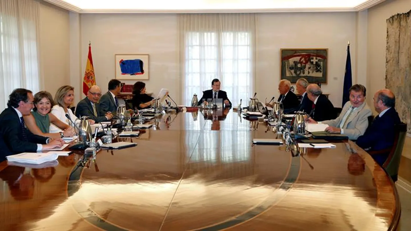 El jefe del Gobierno, Mariano Rajoy, preside la habitual reunión del viernes del Consejo de Ministros El jefe del Gobierno, Mariano Rajoy, preside la habitual reunión del viernes del Consejo de Ministros