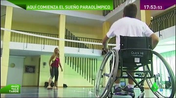 Frame 54.899288 de:  De mero tratamiento a hobby o profesión, así es el deporte en el Hospital Nacional de Parapléjicos de Toledo