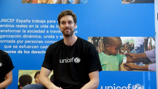 Pau Gasol muestra su lado más humano con Unicef Pau Gasol muestra su lado más humano con Unicef