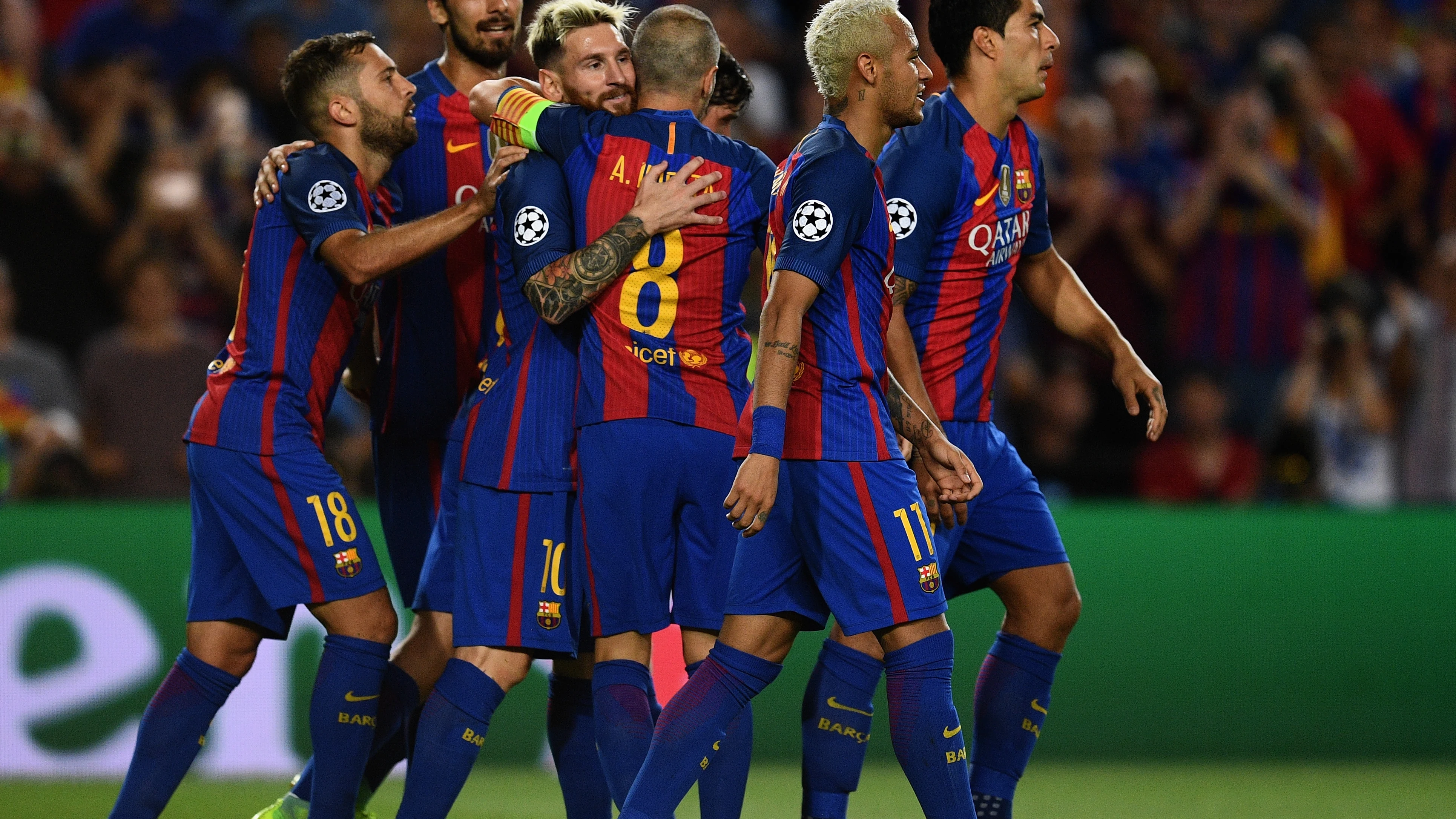 Los jugadores del Barcelona celebrando un gol