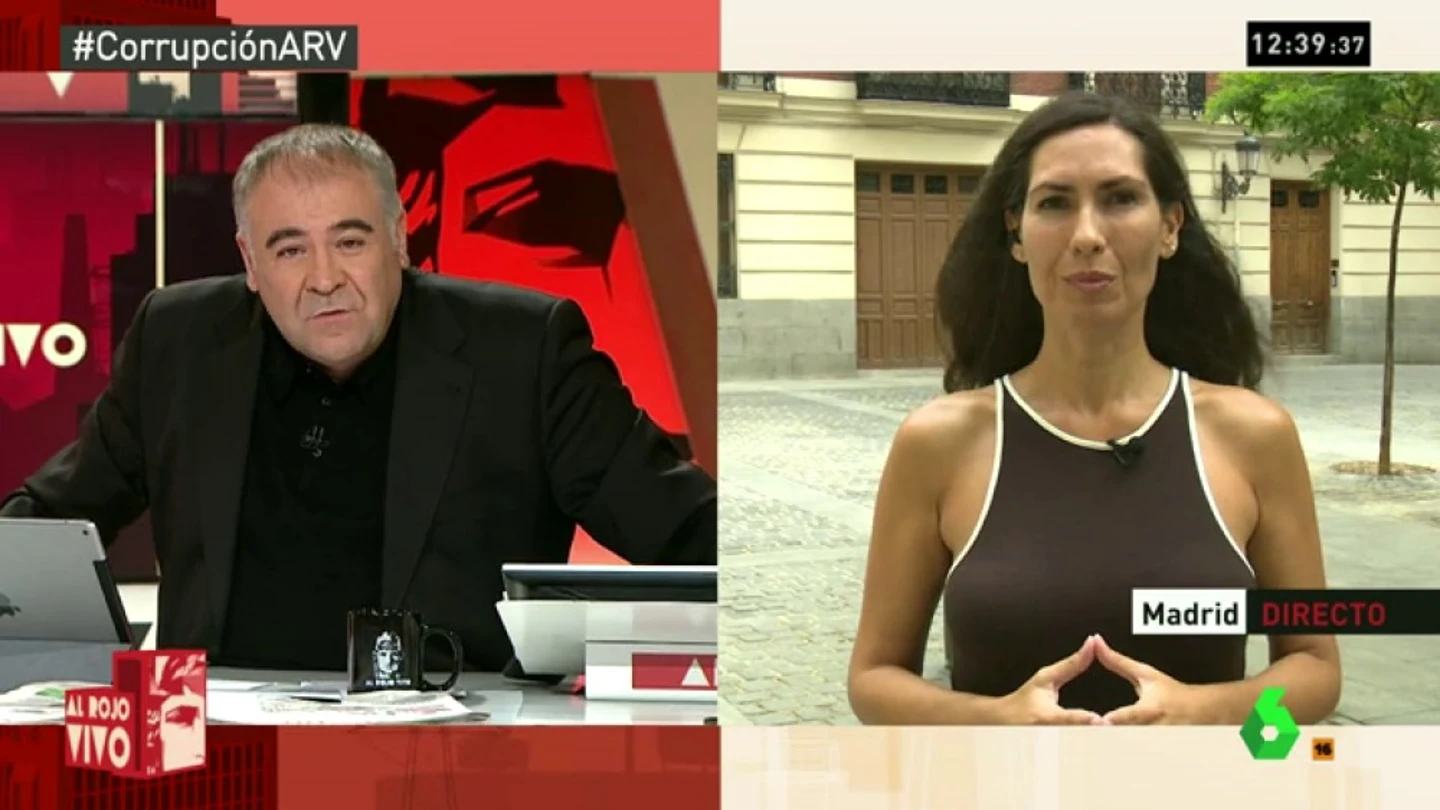 Marisa Gallero: "Luis Bárcenas dice que su retirada no es a cambio de nada, niega que haya un pacto con el PP" Marisa Gallero: "Luis Bárcenas dice que su retirada no es a cambio de nada, niega que haya un pacto con el PP"