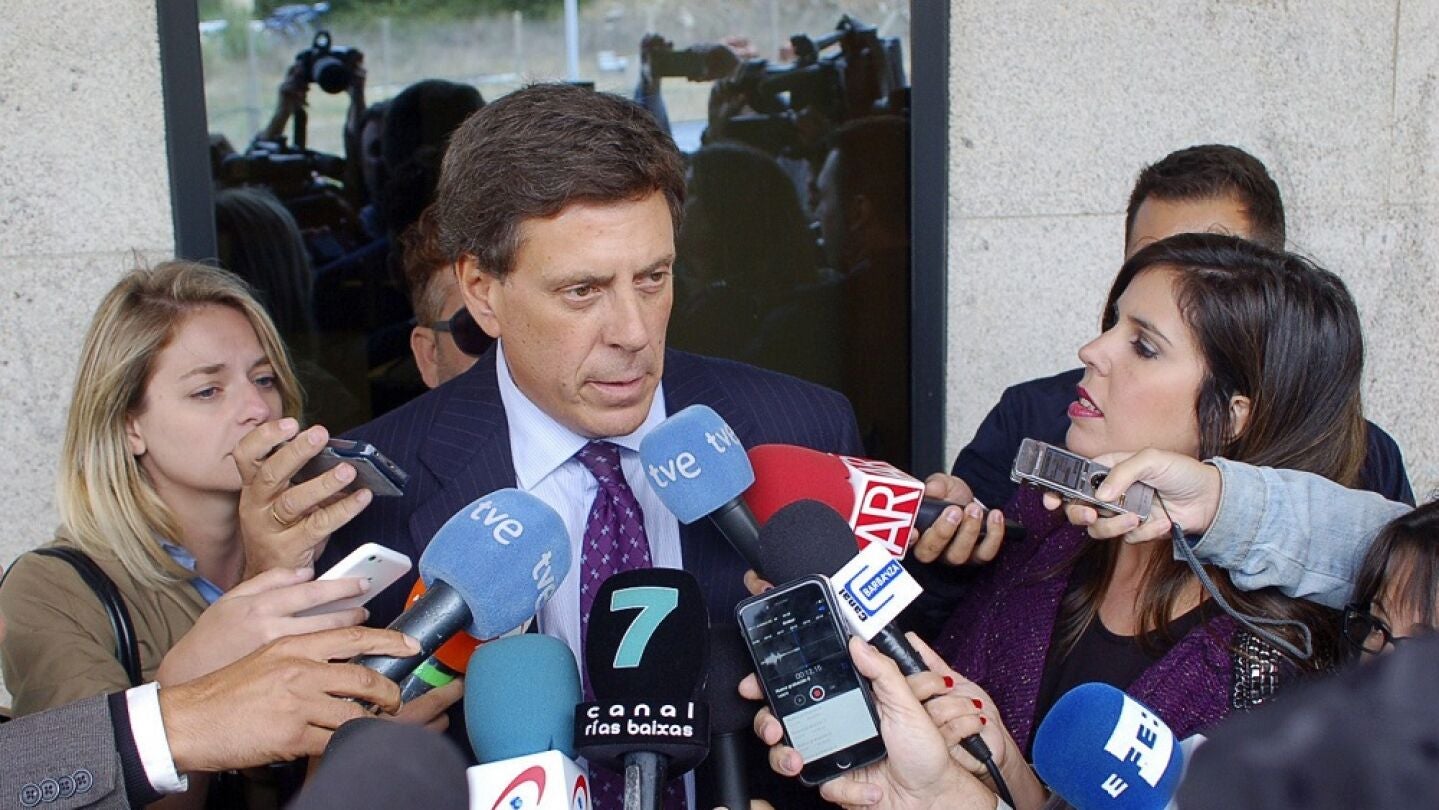 El padre de Diana Quer a la salida del Juzgado