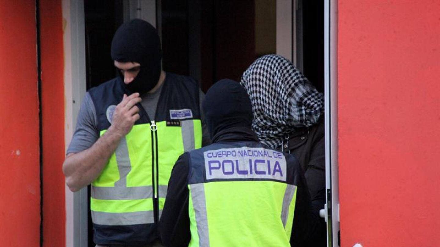 La Olic&iacute;a detiene a un hombre por difundir propaganda yihadista