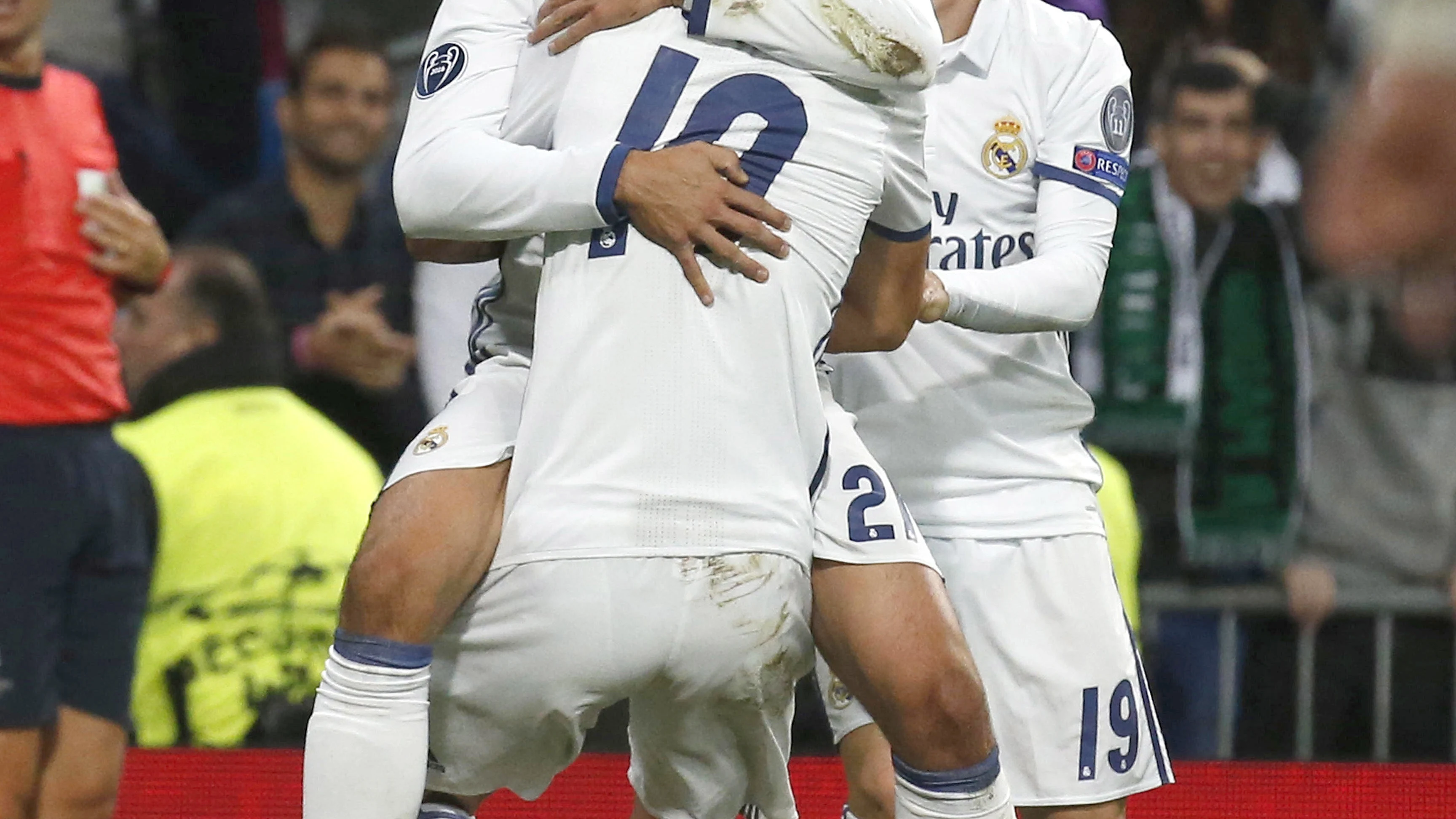 Morata celebra su gol