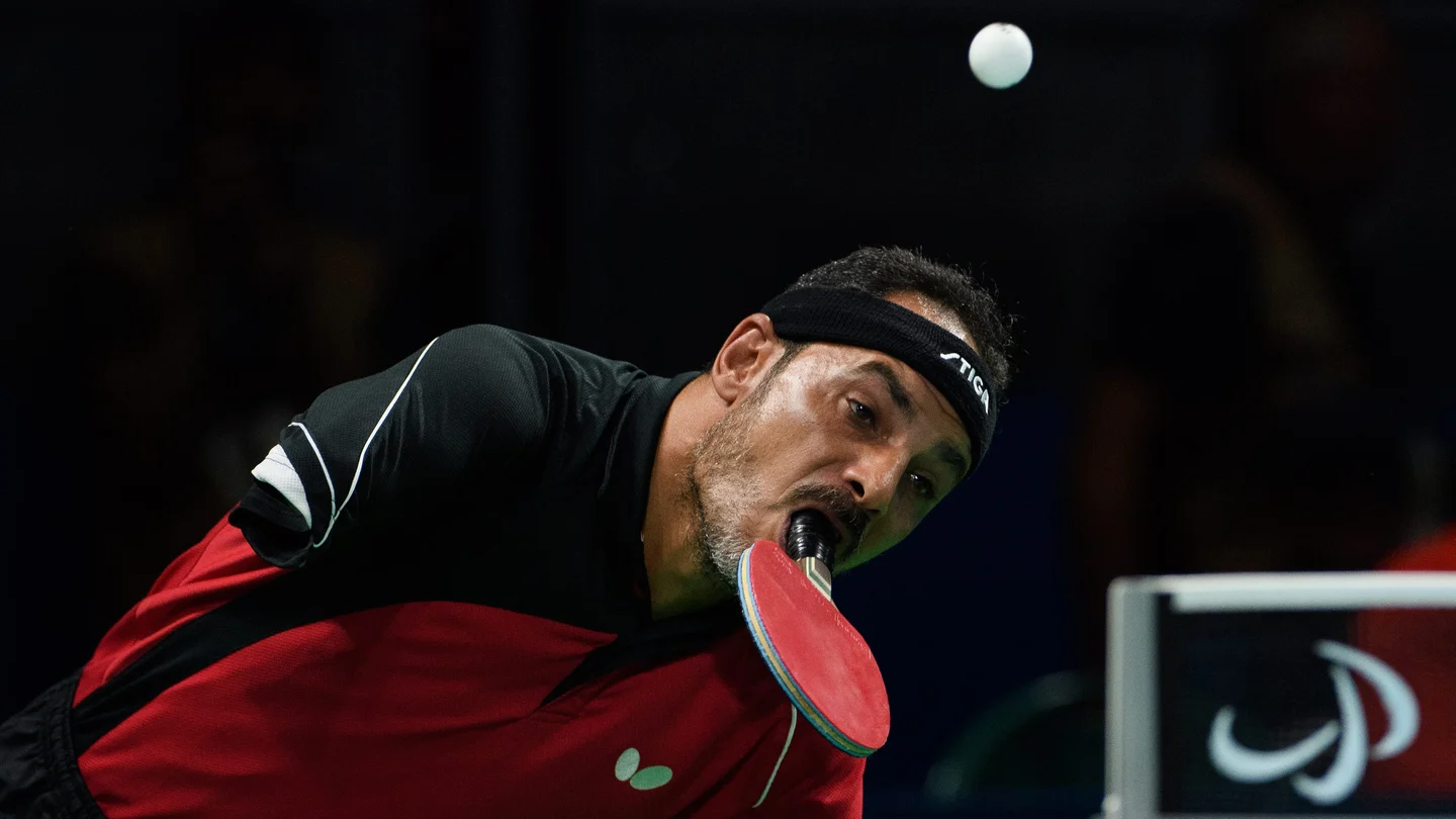 Ibrahim Hamadtou, el egipcio que juega al tenis de mesa con la boca Ibrahim Hamadtou, el egipcio que juega al tenis de mesa con la boca