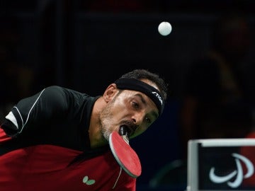 Ibrahim Hamadtou, el egipcio que juega al tenis de mesa con la boca Ibrahim Hamadtou, el egipcio que juega al tenis de mesa con la boca