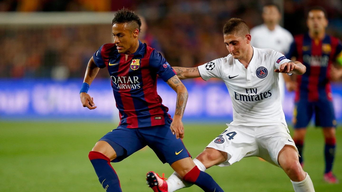 Neymar en duelo ante el PSG. Neymar en duelo ante el PSG.
