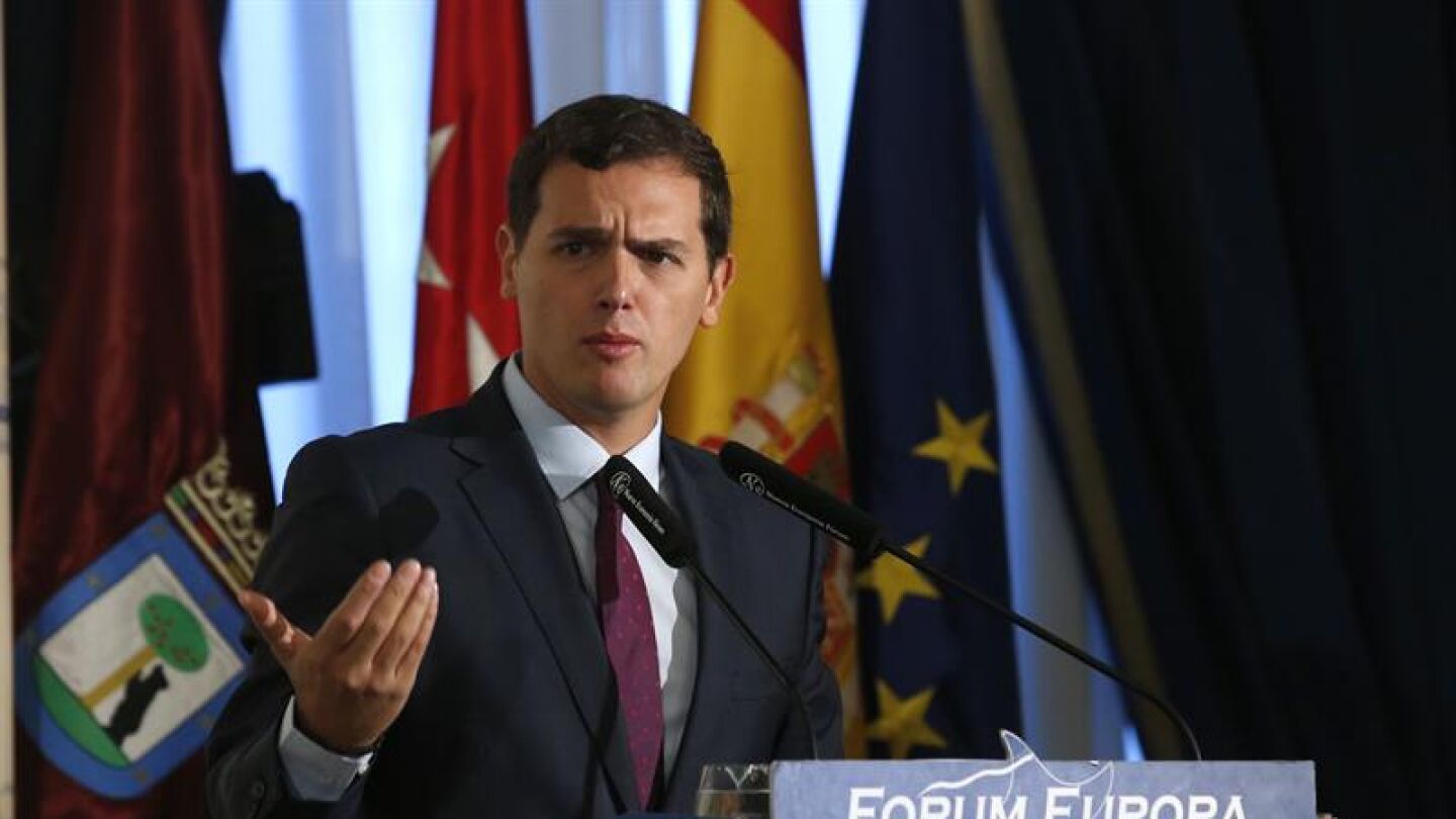 El presidente de Ciudadanos, Albert Rivera, durante su participaci&oacute;n esta ma&ntilde;ana en un desayuno informativo 
