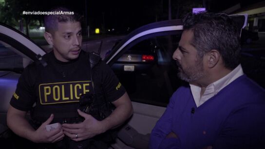 Acompa&ntilde;a a una patrulla