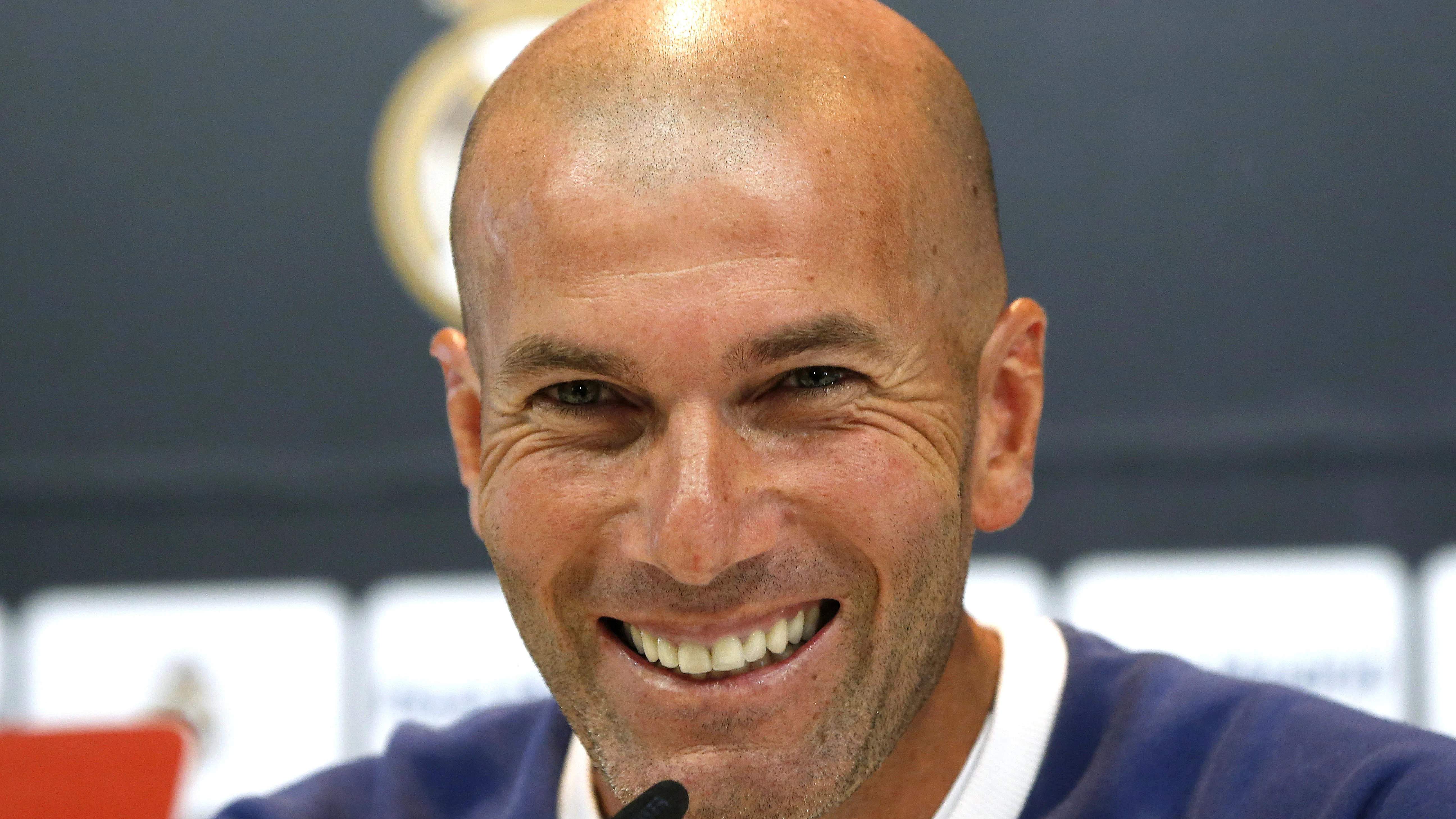 Zidane, sonriente en rueda de prensa