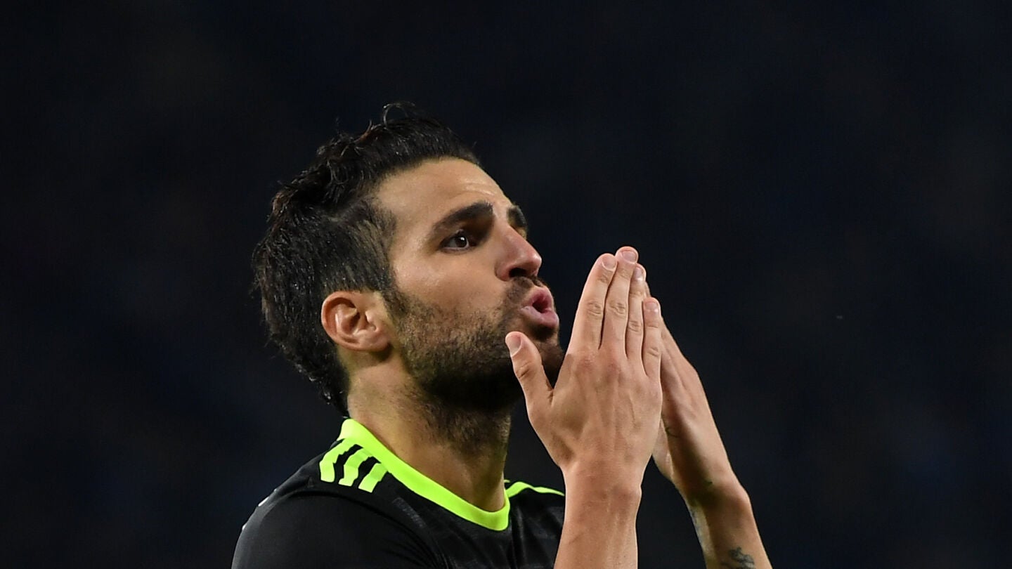 Cesc F&aacute;bregas, raja ante los medios ingleses