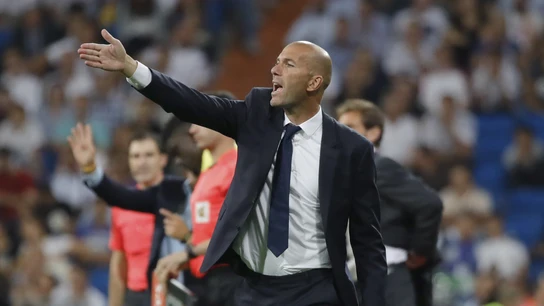 Zinedine Zidane, durante el partido ante el Villarreal Zinedine Zidane, durante el partido ante el Villarreal
