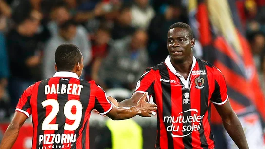 Balotelli, en el partido con el Niza Balotelli, en el partido con el Niza