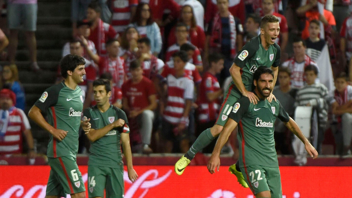 Ra&uacute;l Garc&iacute;a celebra su gol ante el Granada