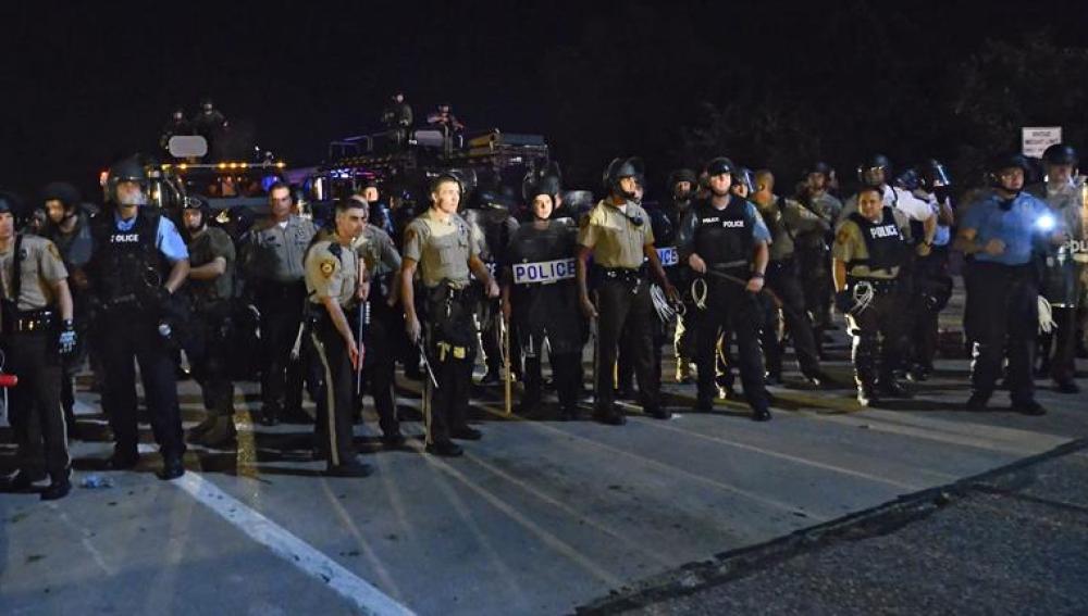 Fuerzas de seguridad durnte los disturbios en Charlotte