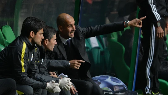Guardiola da indicaciones en el duelo ante el Celtic Guardiola da indicaciones en el duelo ante el Celtic