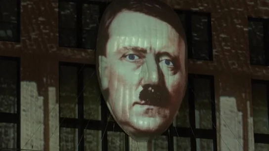 Frame 22.17702 de: Polémica en Berlín por la proyección de una imagen de Hitler en una fachada Frame 22.17702 de: Polémica en Berlín por la proyección de una imagen de Hitler en una fachada