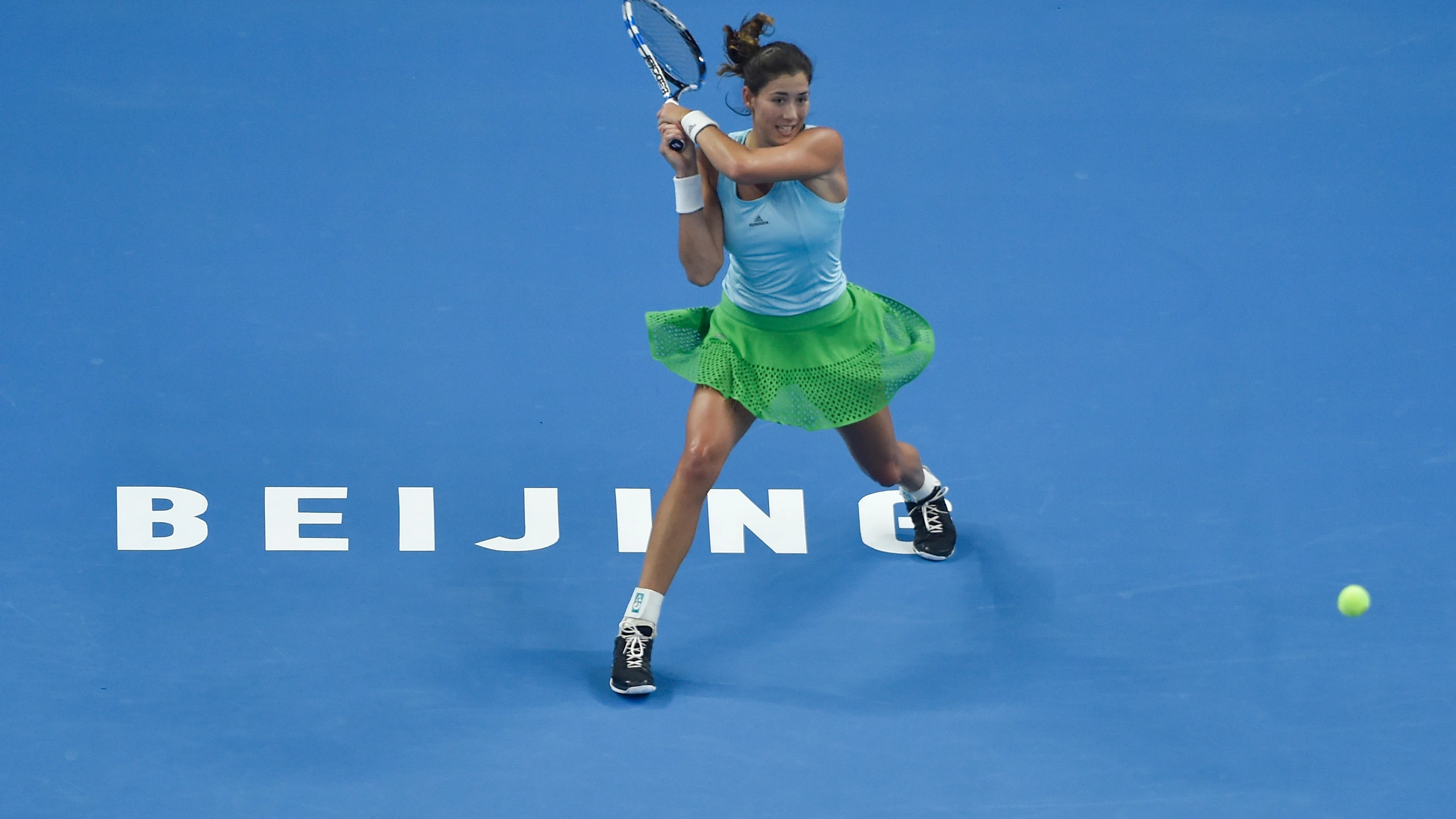 Garbiñe Muguruza, en el partido contra Begu en el Open de China Garbiñe Muguruza, en el partido contra Begu en el Open de China