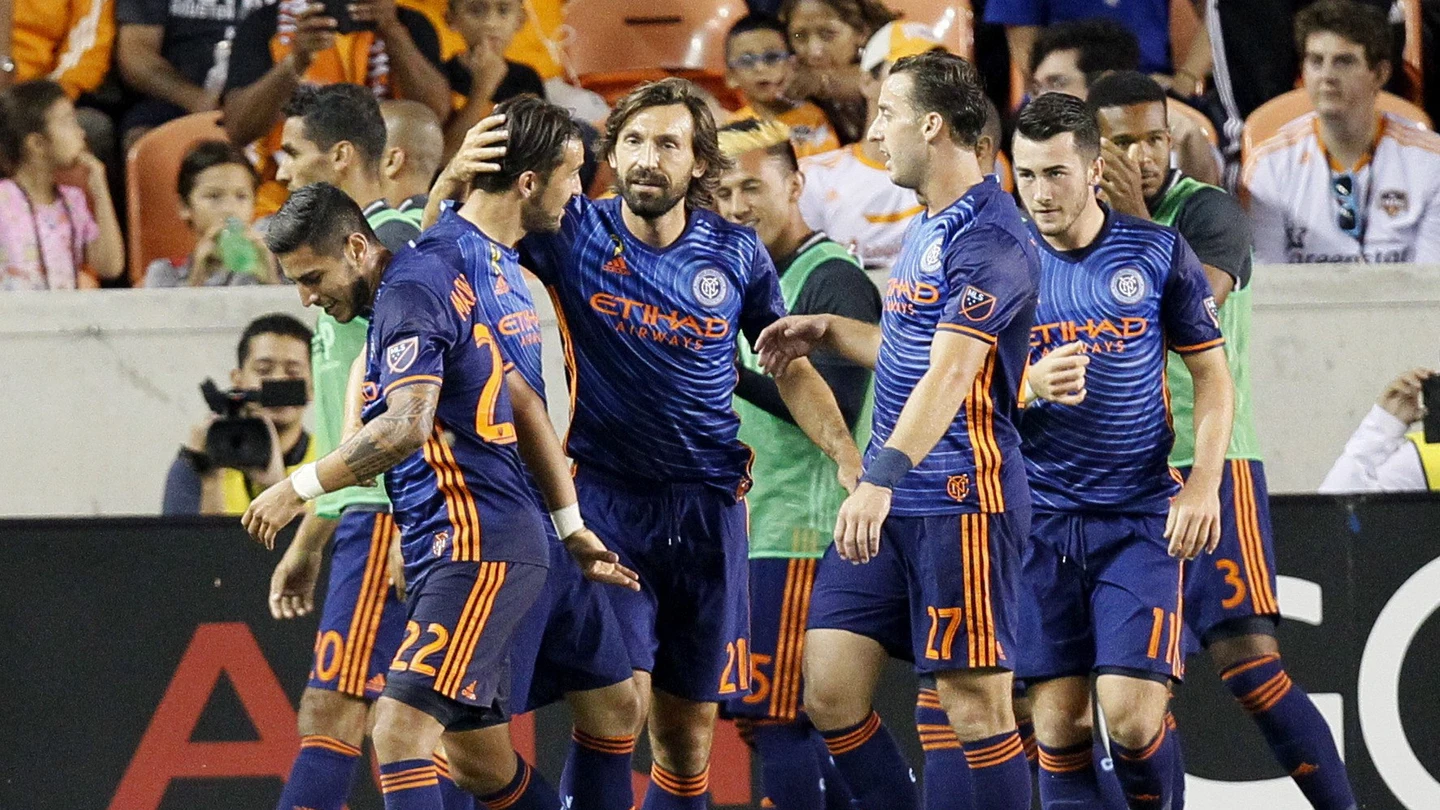 Los jugadores del New York City celebran el gol de David Villa ante el Houston Dynamo Los jugadores del New York City celebran el gol de David Villa ante el Houston Dynamo