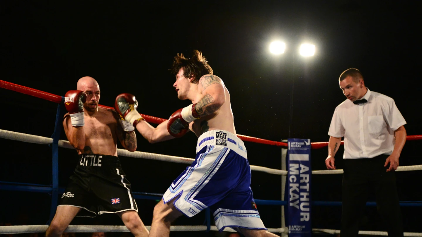 Towell, durante un combate Towell, durante un combate